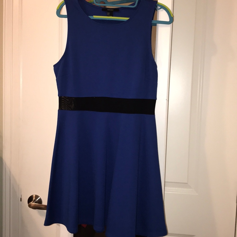 Blue Dress - Picture 4 of 4